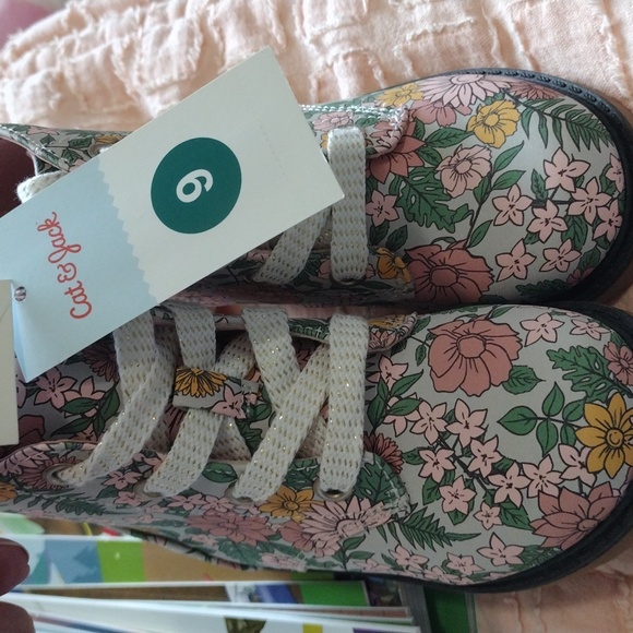 Cat & Jack Other - NWT floral boots size 9